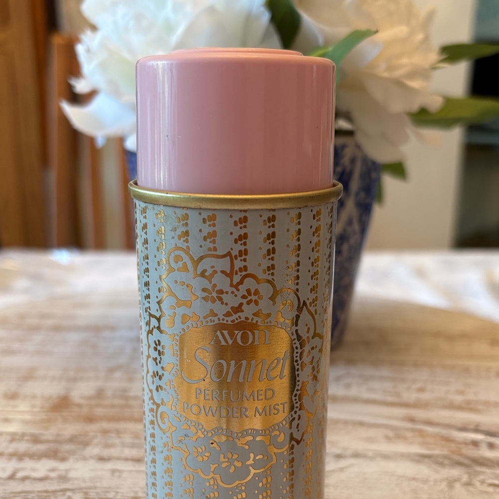 Rare Vintage 1970’s Avon Sonnet Powder Mist - Pink and Gold Elegance